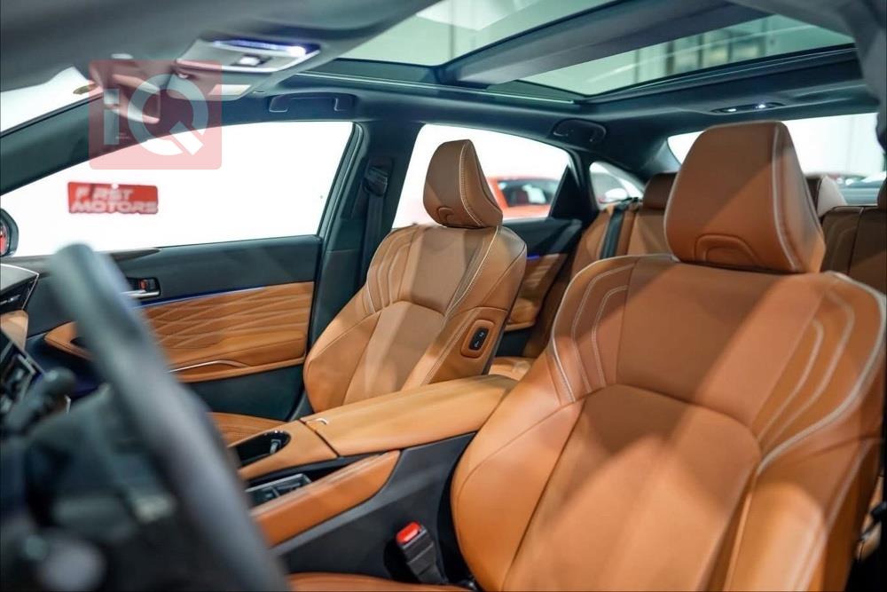 تويوتا أفالون